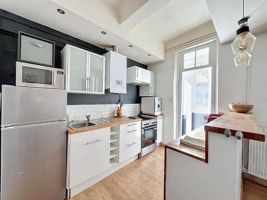 Appartement Cours Julien - Central & Climatisation - Les Freres De La Loc' Marseille 0*,